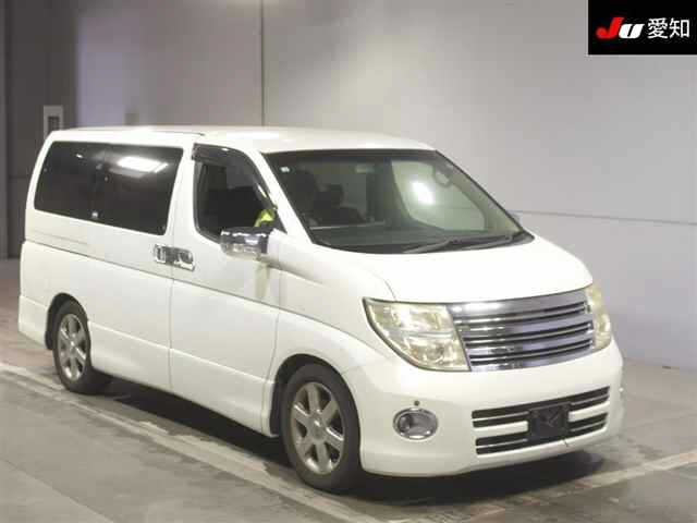 NISSAN ELGRAND
