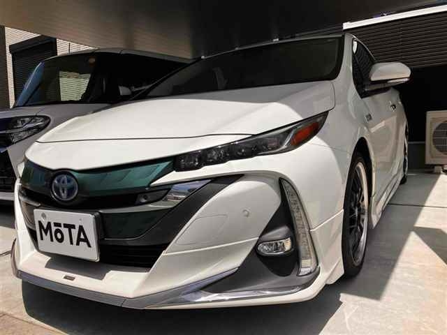 TOYOTA PRIUS PHV