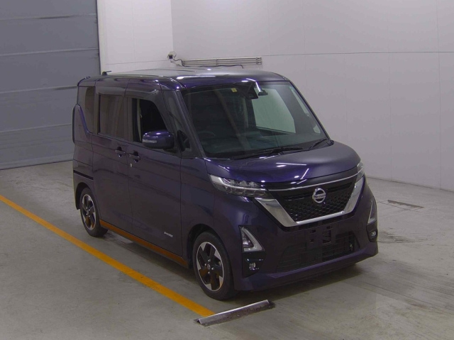 NISSAN ROOX