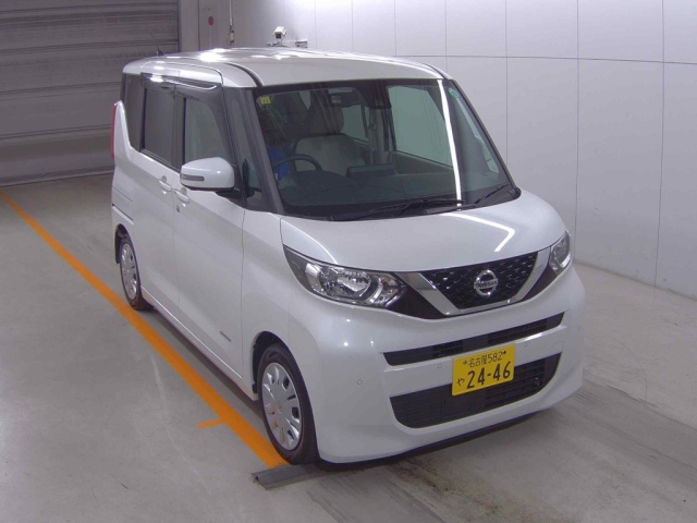NISSAN ROOX
