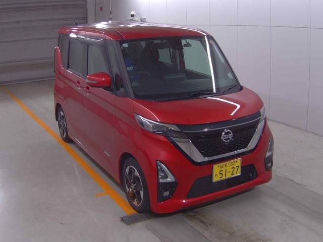 NISSAN ROOX