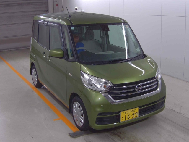 NISSAN DAYZ ROOX