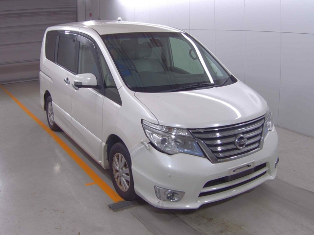 NISSAN SERENA