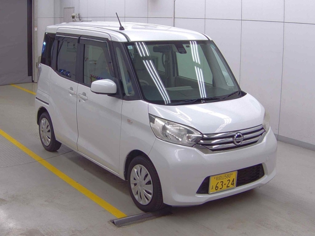 NISSAN DAYZ ROOX