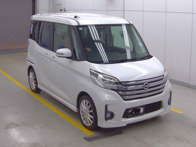NISSAN DAYZ ROOX