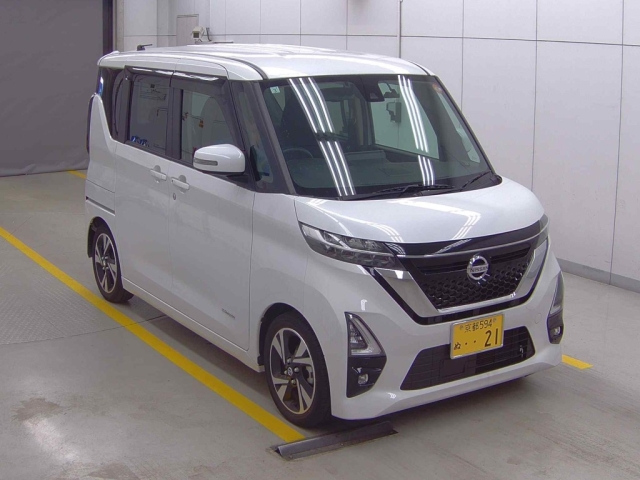 NISSAN ROOX