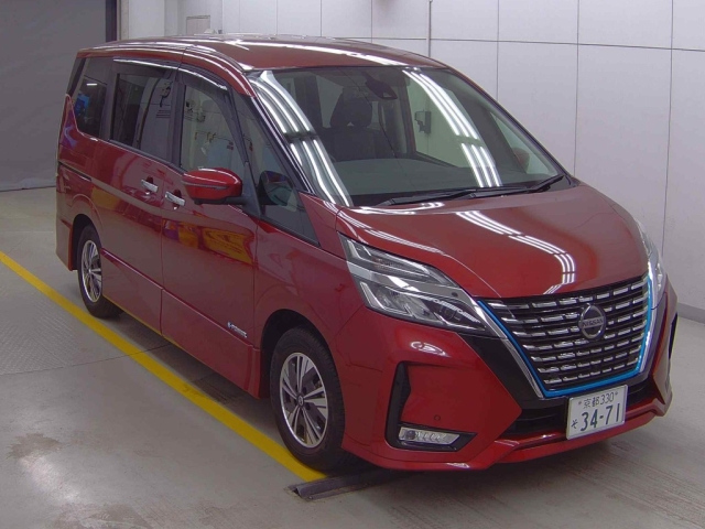 NISSAN SERENA