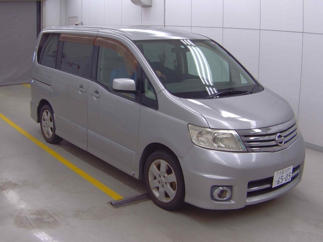 NISSAN SERENA