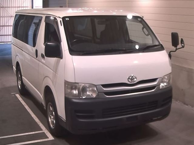 TOYOTA REGIUS ACE VAN