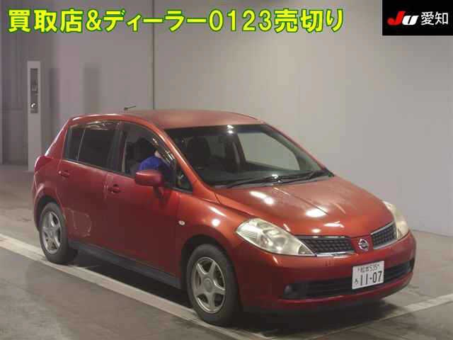 NISSAN TIIDA