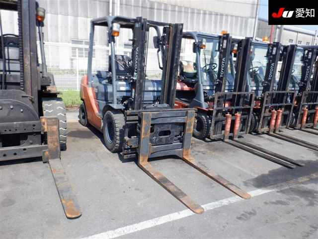 TOYOTA FORKLIFT