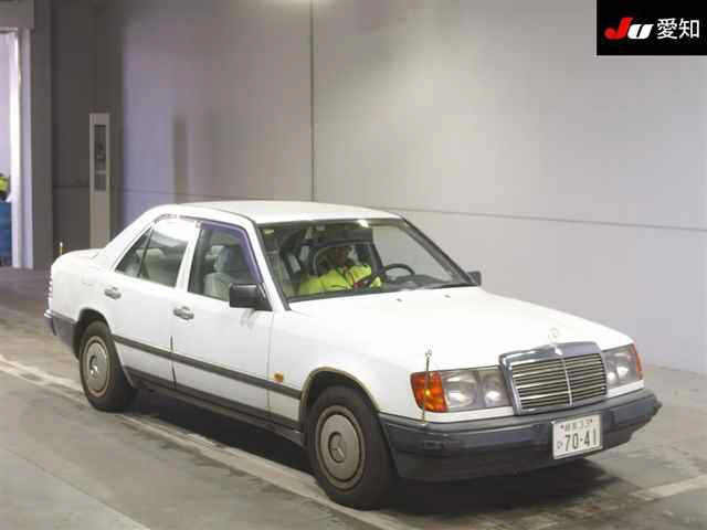 MERCEDES BENZ E CLASS