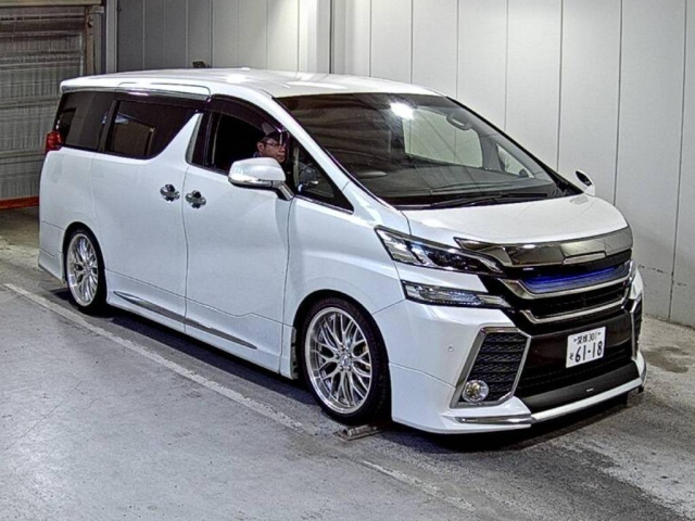 TOYOTA VELLFIRE