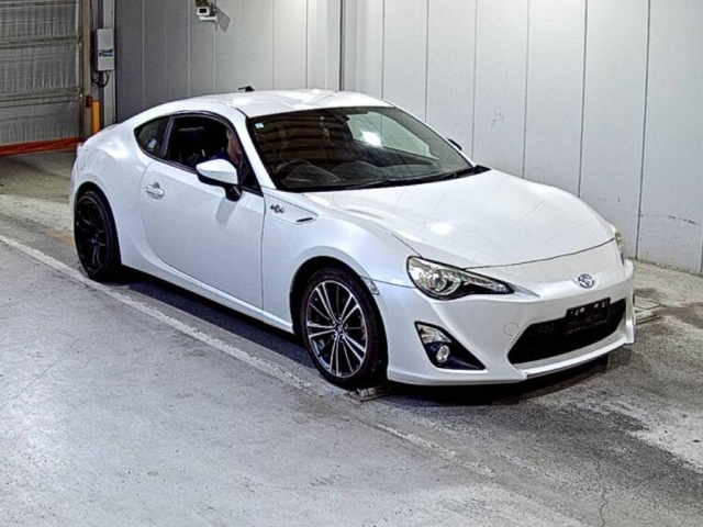 TOYOTA 86