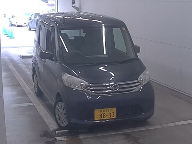 NISSAN DAYZ ROOX