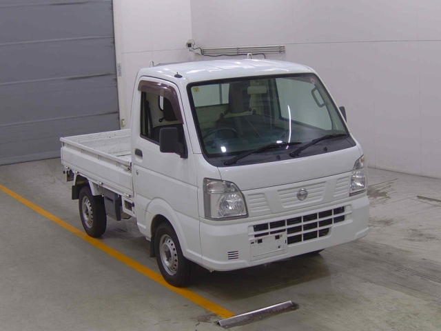NISSAN CLIPPER TRUCK