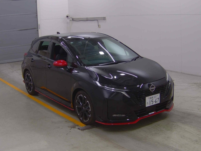 NISSAN AURA