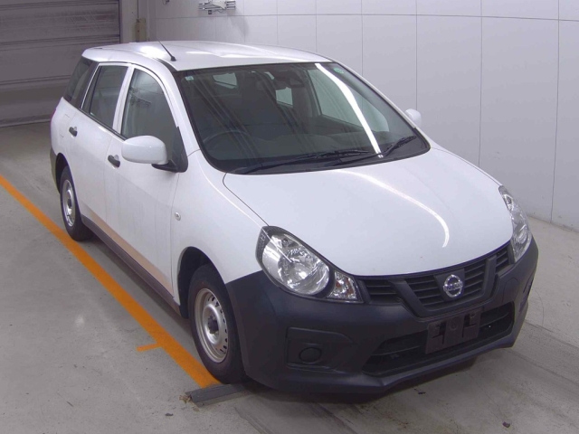 NISSAN AD