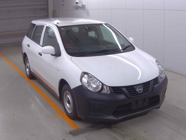 NISSAN AD