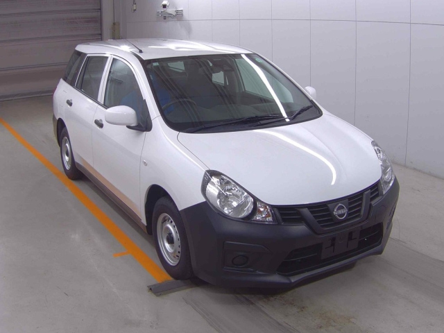 NISSAN AD