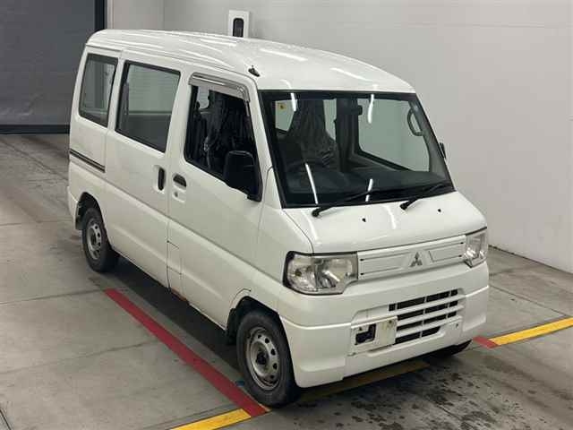 MITSUBISHI MINICAB VAN