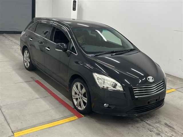 TOYOTA MARK X ZIO