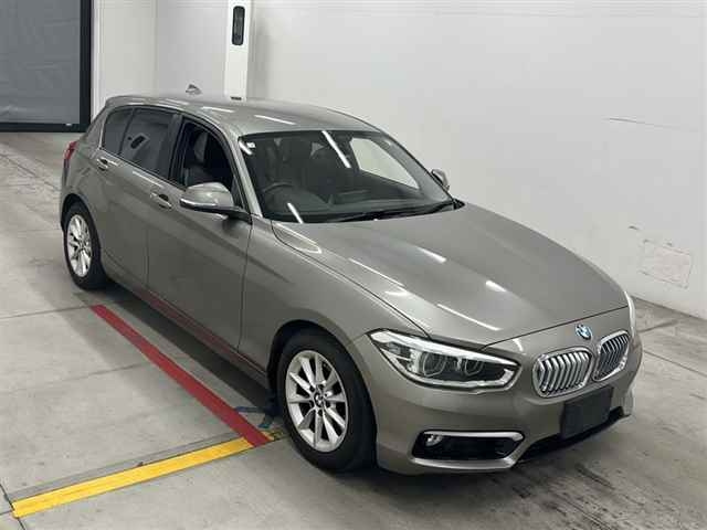 BMW 1 SERIES