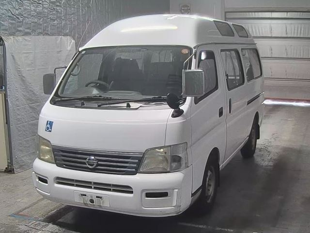 NISSAN CARAVAN BUS