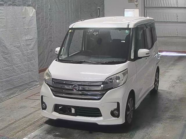 NISSAN DAYZ ROOX