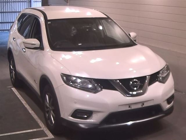 NISSAN X-TRAIL