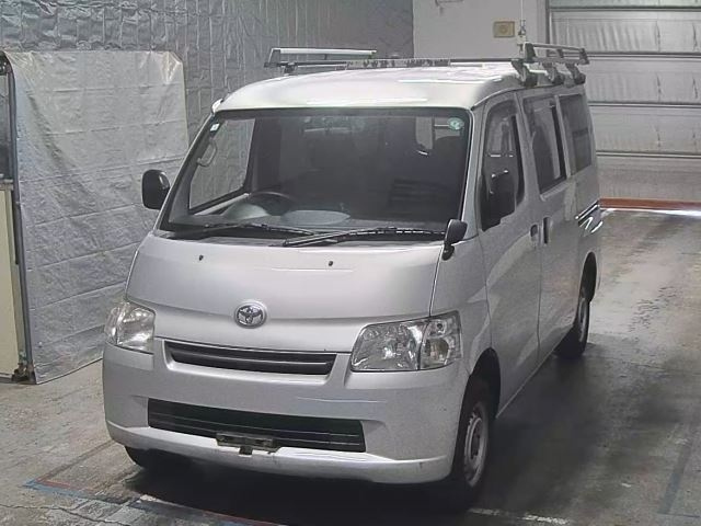 TOYOTA LITE ACE VAN