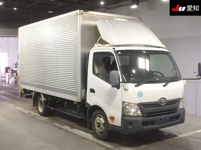 TOYOTA DYNA