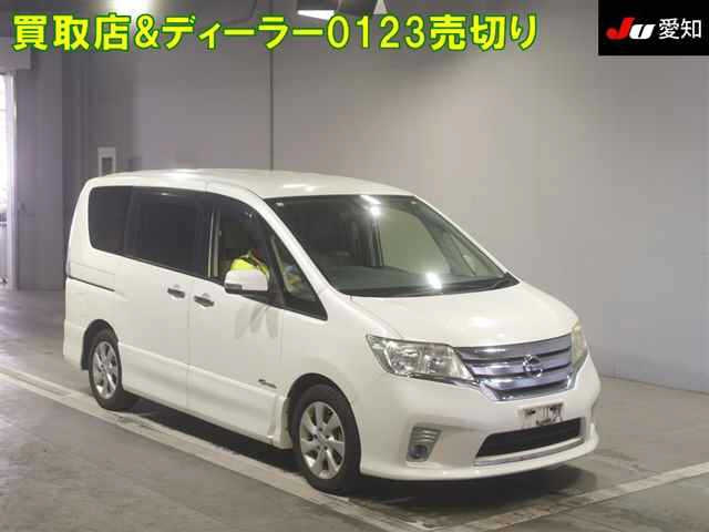 NISSAN SERENA