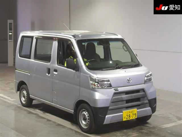 TOYOTA PIXIS VAN