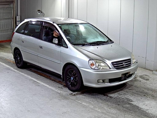 TOYOTA NADIA