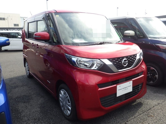 NISSAN ROOX