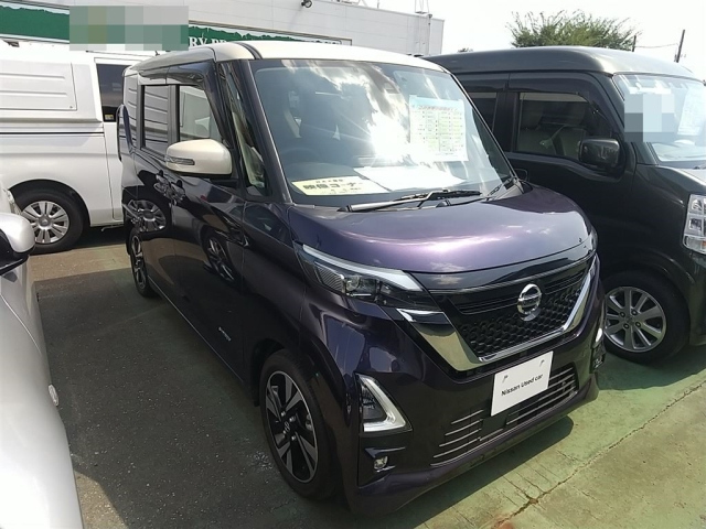 NISSAN ROOX