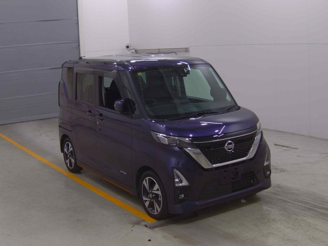 NISSAN ROOX