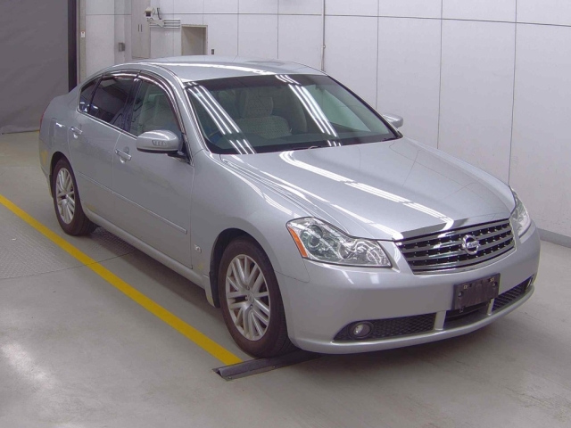 NISSAN FUGA