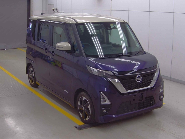 NISSAN ROOX