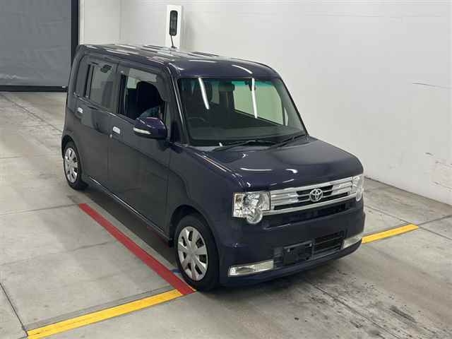 TOYOTA PIXIS SPACE