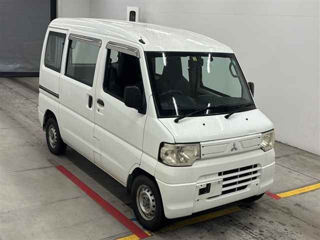 MITSUBISHI MINICAB VAN