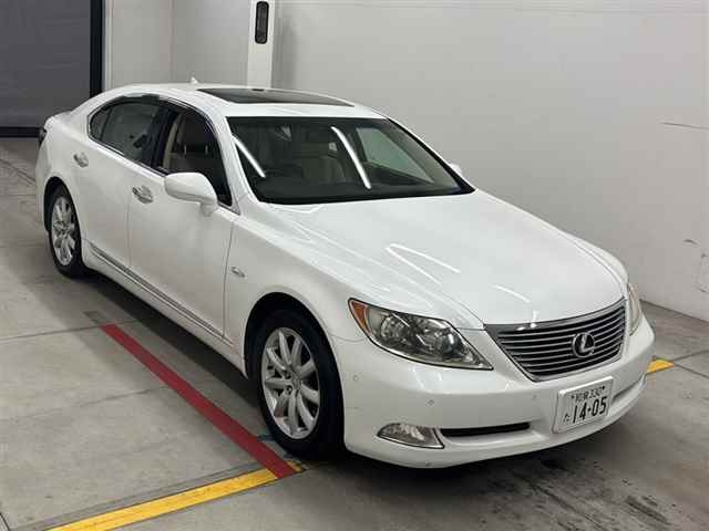 LEXUS LS
