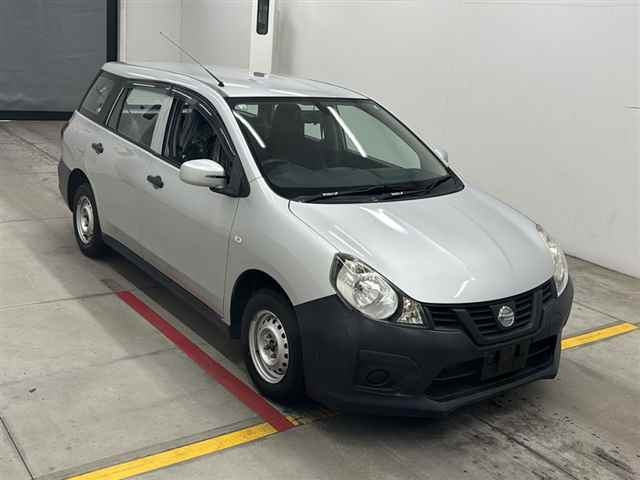 NISSAN AD