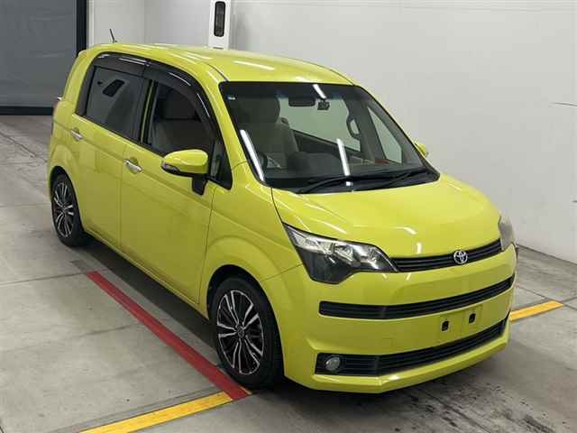 TOYOTA SPADE