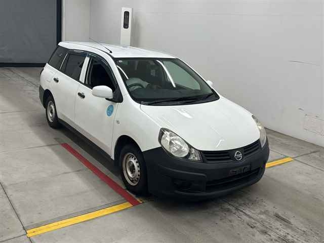 NISSAN AD