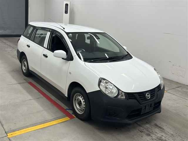 NISSAN AD