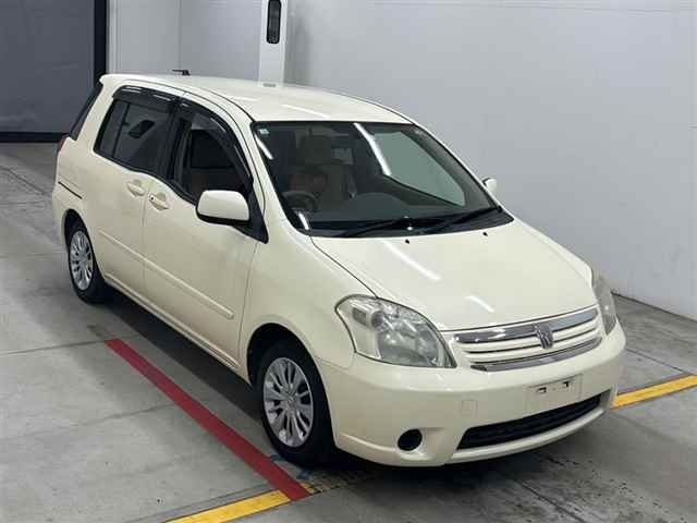 TOYOTA RAUM