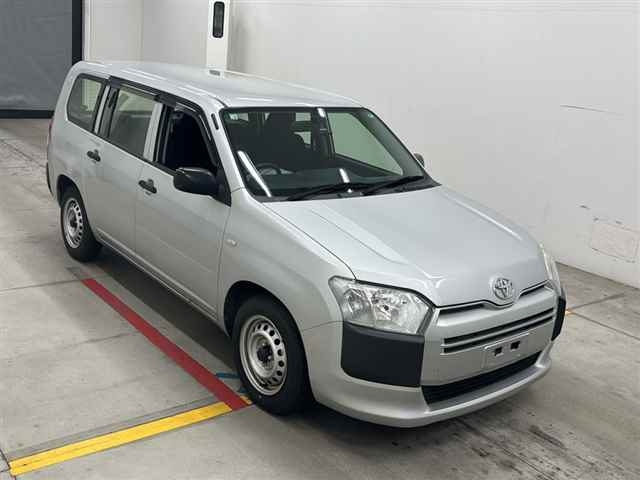 TOYOTA SUCCEED