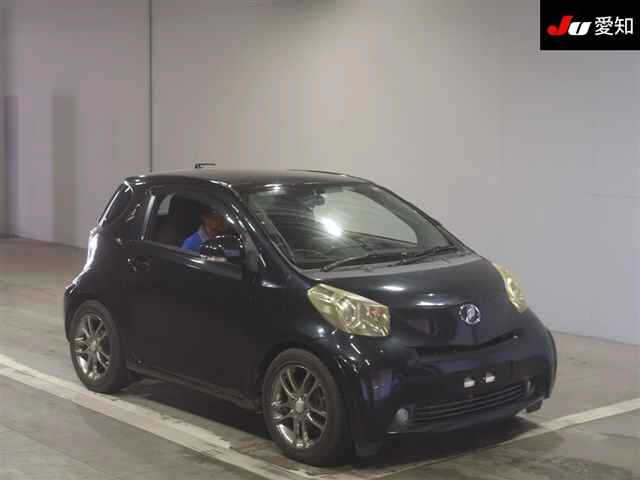 TOYOTA IQ